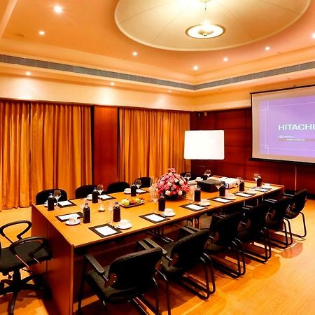 Greenpark Chennai Ngoại thất bức ảnh Boardroom at the Taj Bengal