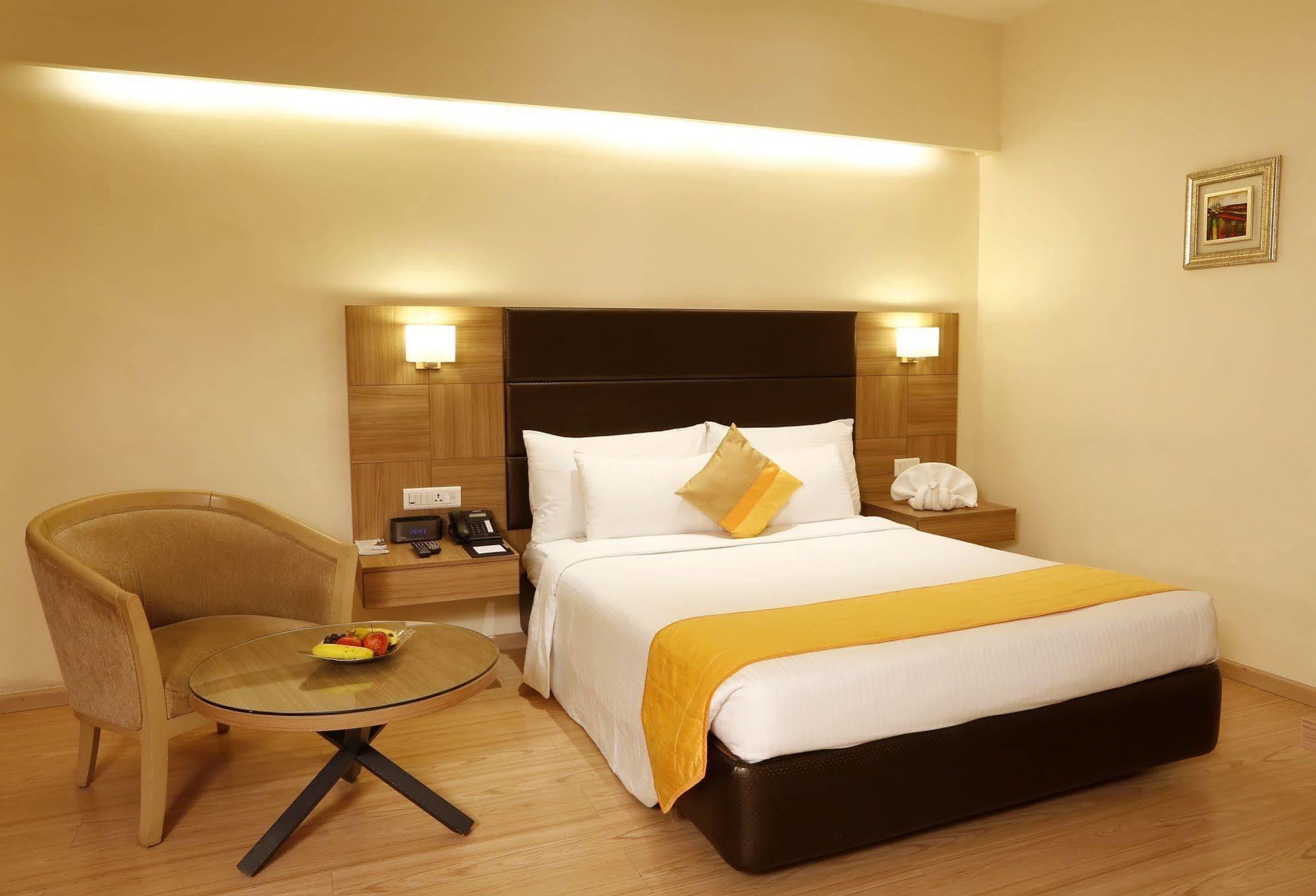 Greenpark Chennai Ngoại thất bức ảnh A room at the hotel