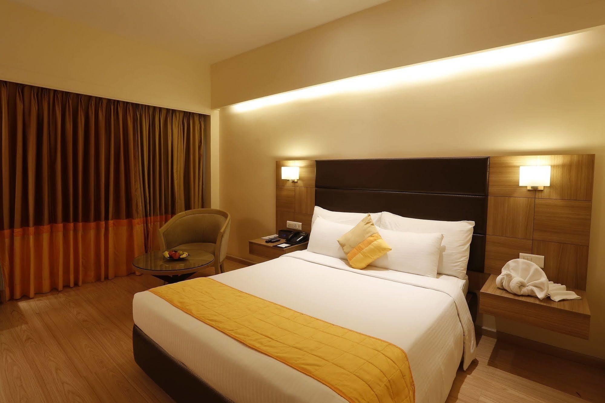 Greenpark Chennai Ngoại thất bức ảnh A room at the hotel