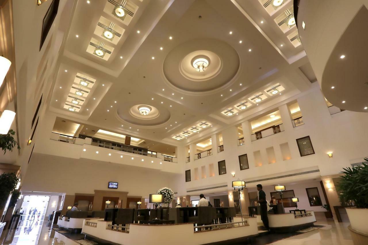 Greenpark Chennai Ngoại thất bức ảnh The lobby of the hotel