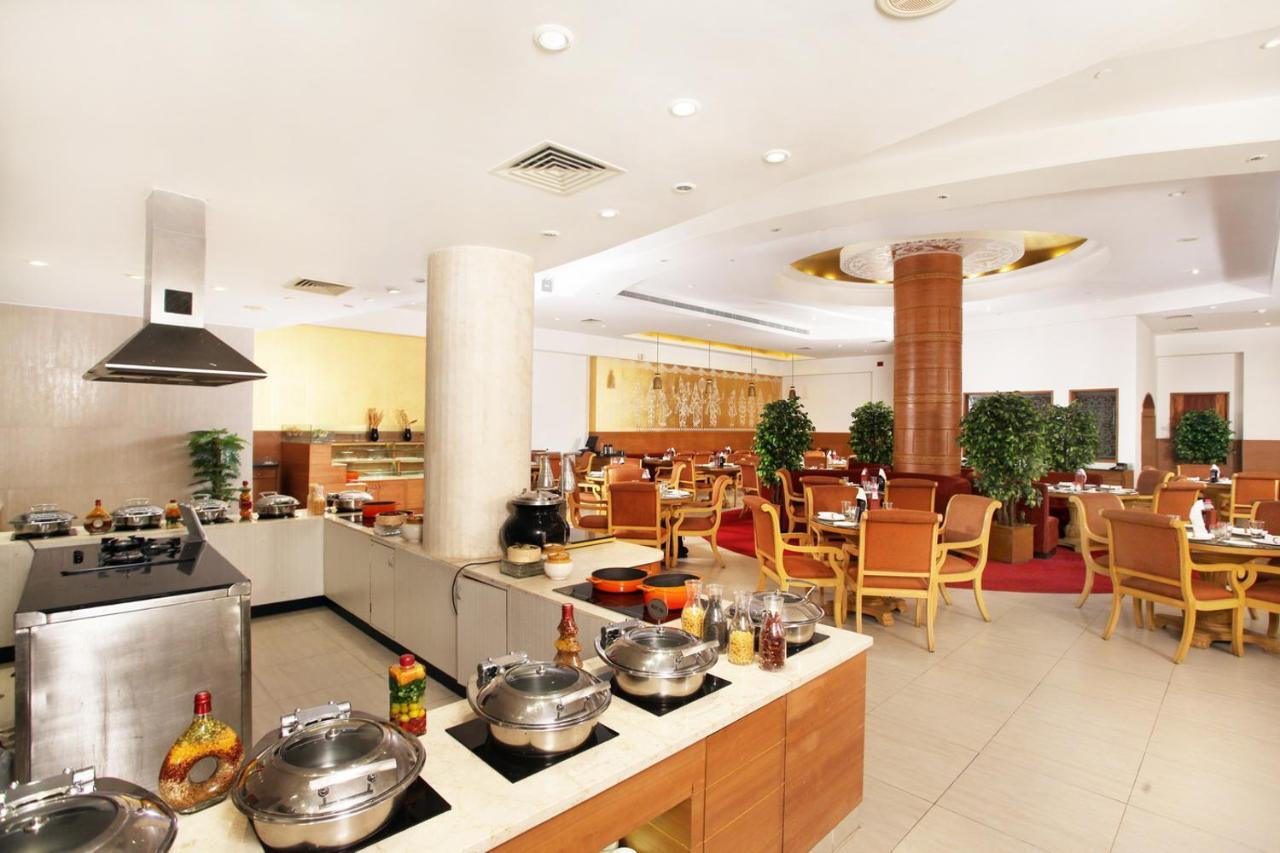 Greenpark Chennai Ngoại thất bức ảnh The restaurant